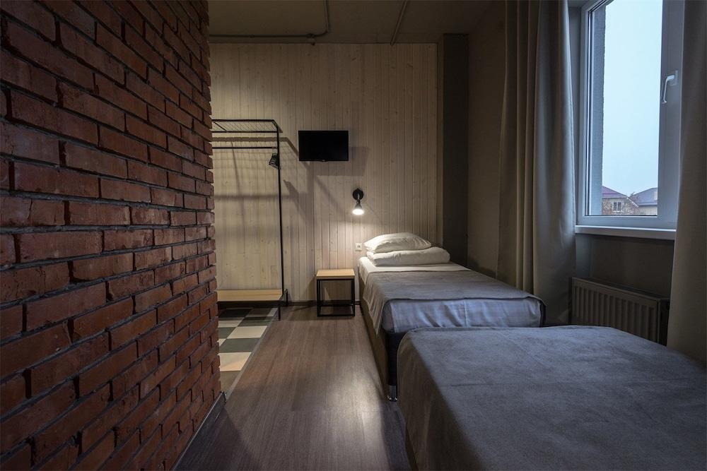 Stantsiya Narodnaya Hotel