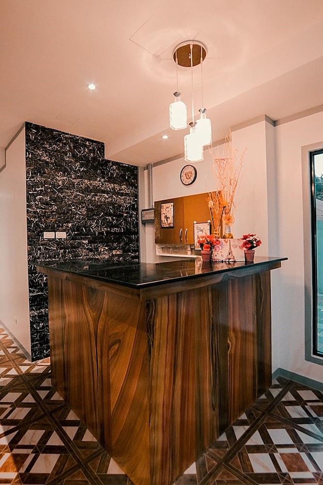 Kingswick Residences and Lodge