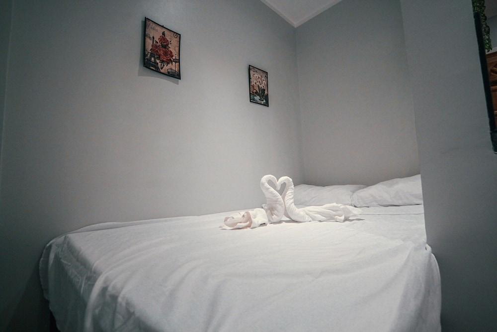 Kingswick Residences and Lodge