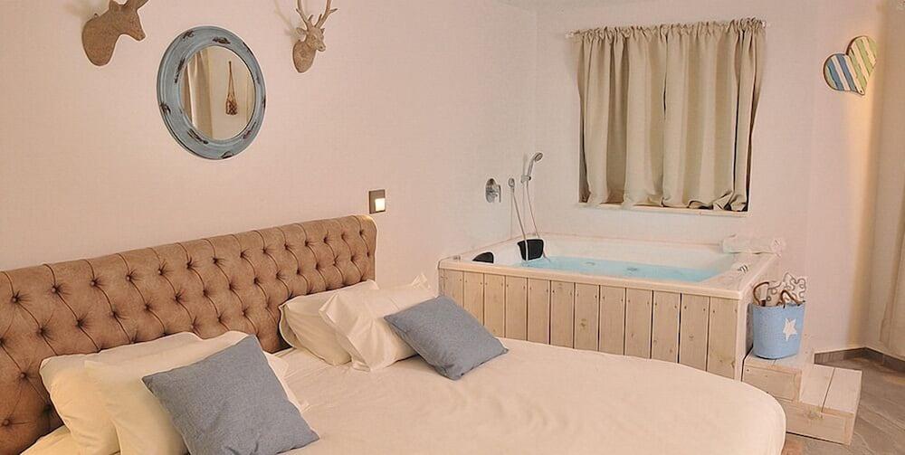 Chill Out Exclusive Suites