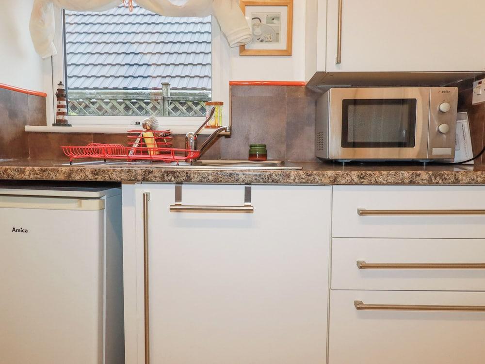 The Annexe, Laburnum