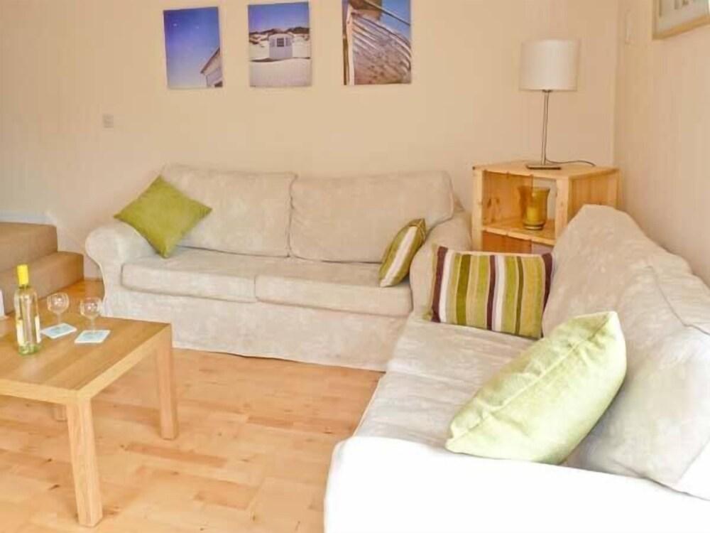 15 Forest Park Lodges