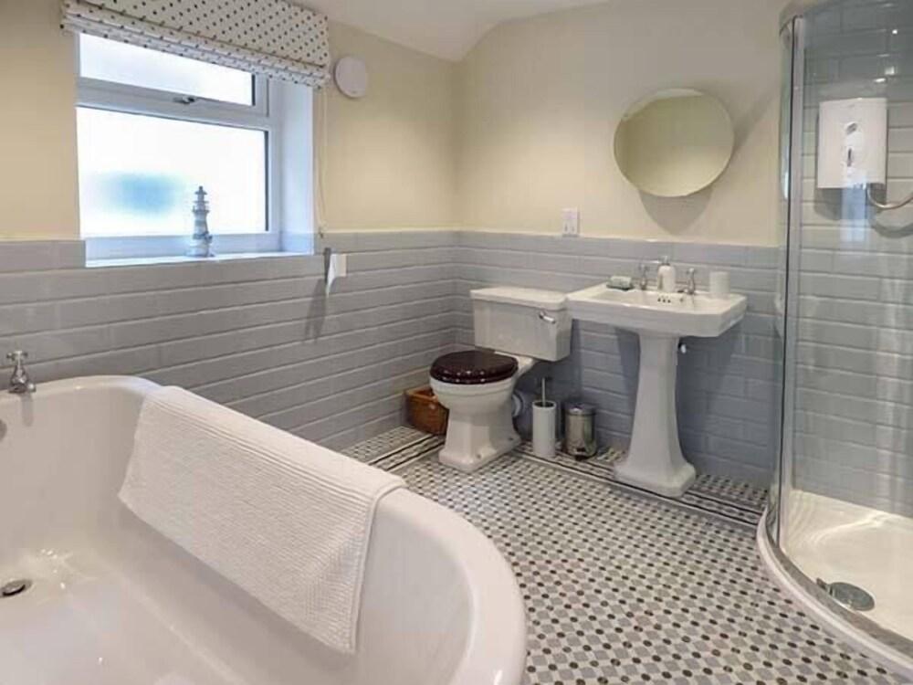 The East Wing Cottage