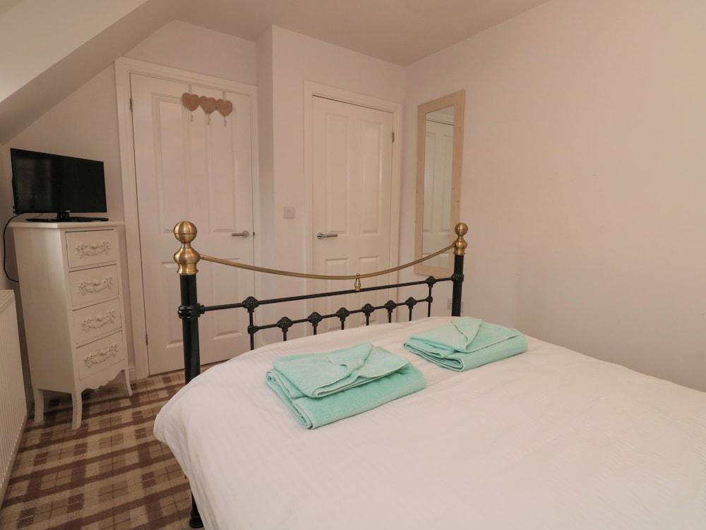 Dotty's Sunshine Cottage