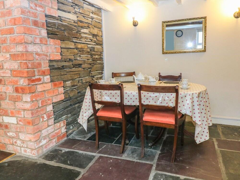 The Little White House