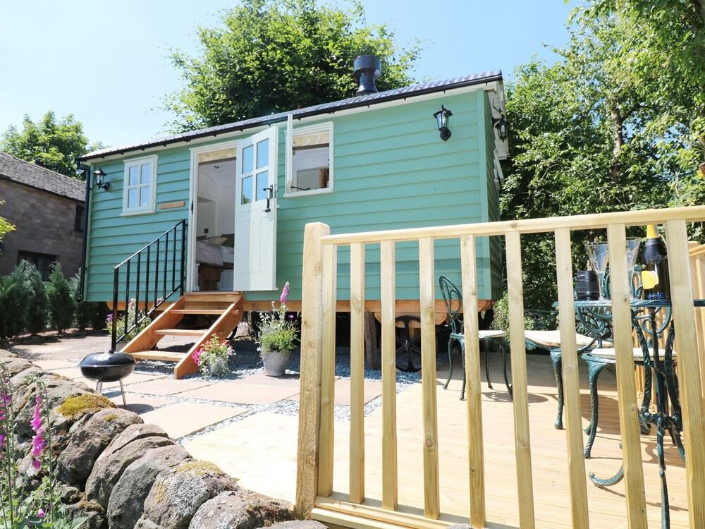 The Laburnum Retreat