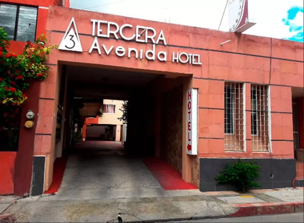 Tercera Avenida Hotel