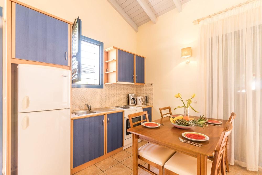 Akti Barbati Houses by Konnect