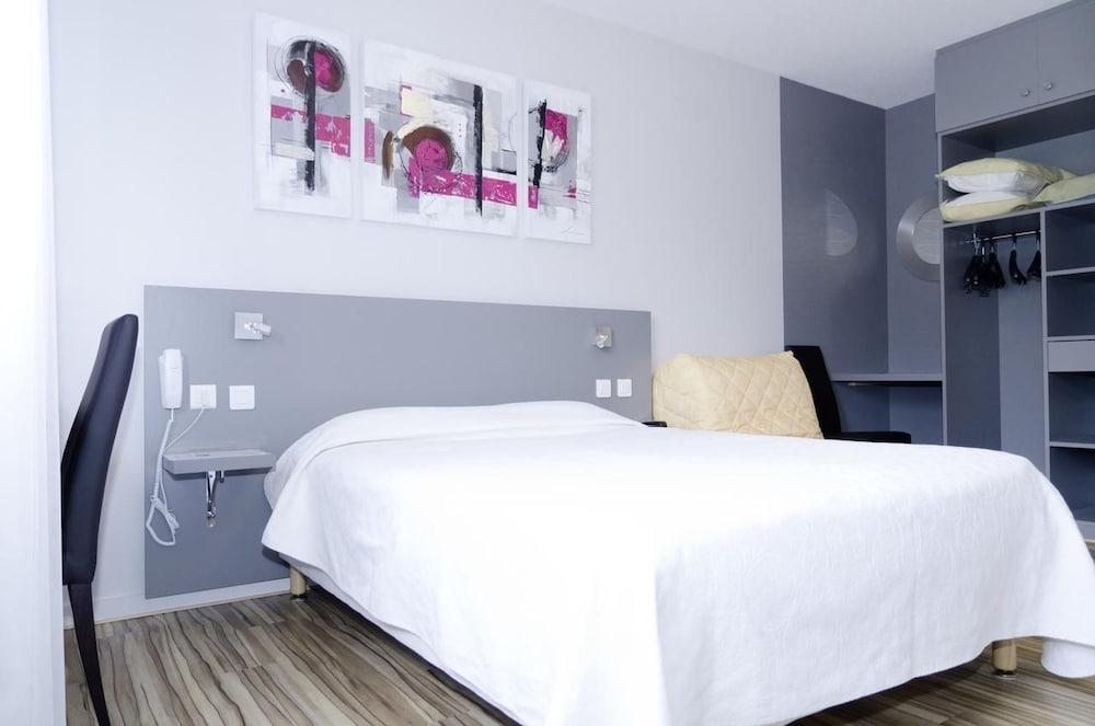 Logis Hôtel de la Bruyere