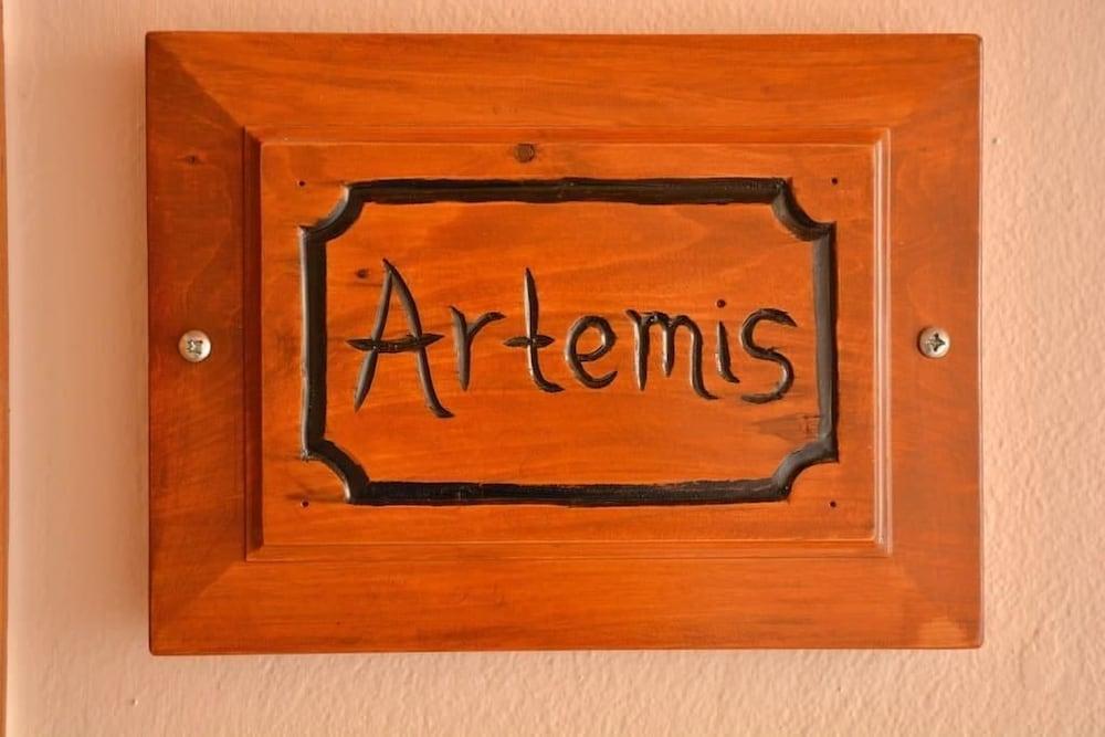 Minares Traditional Houses