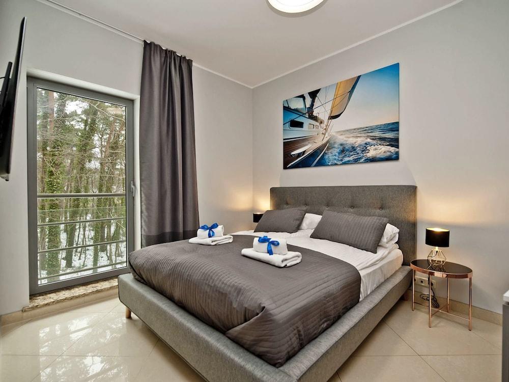 Willa Tamara BlueApart Jurata