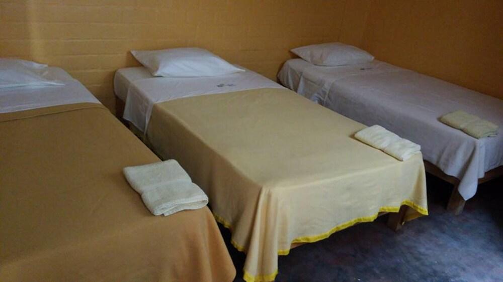 Hospedaje El Álamo Playa Pulpos