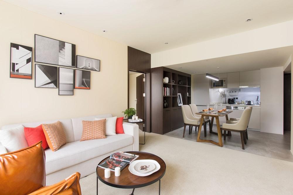 LN Residence by China Hotel