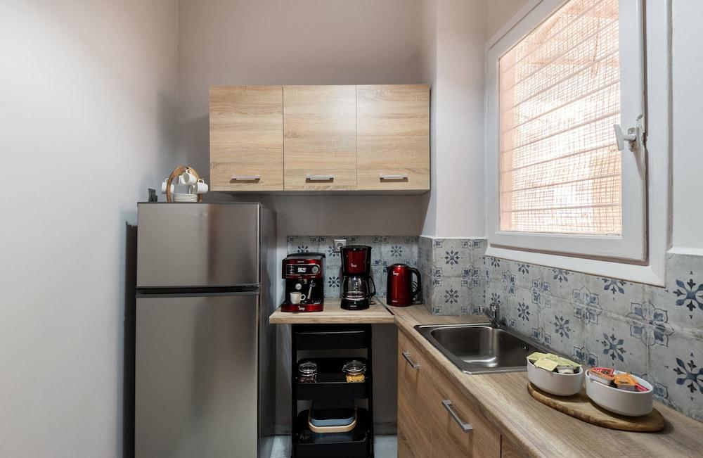 Afinestay at Acropolis