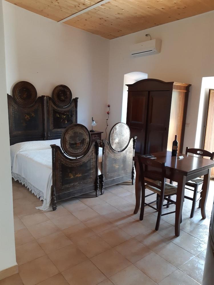 B & B Stillachiara