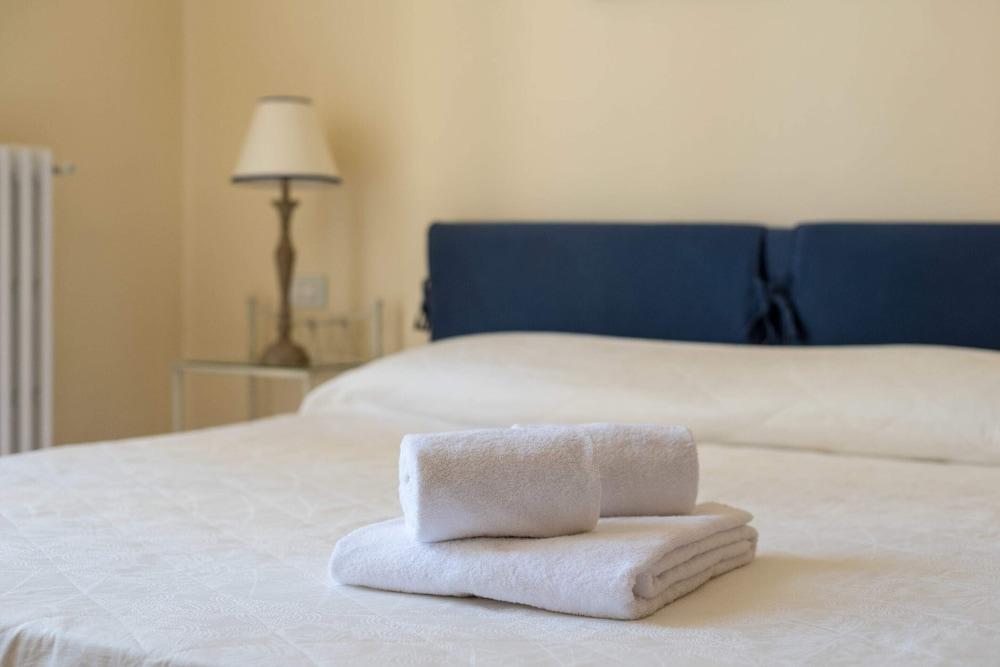 Charming 2bed Apt Overlooking Duomo