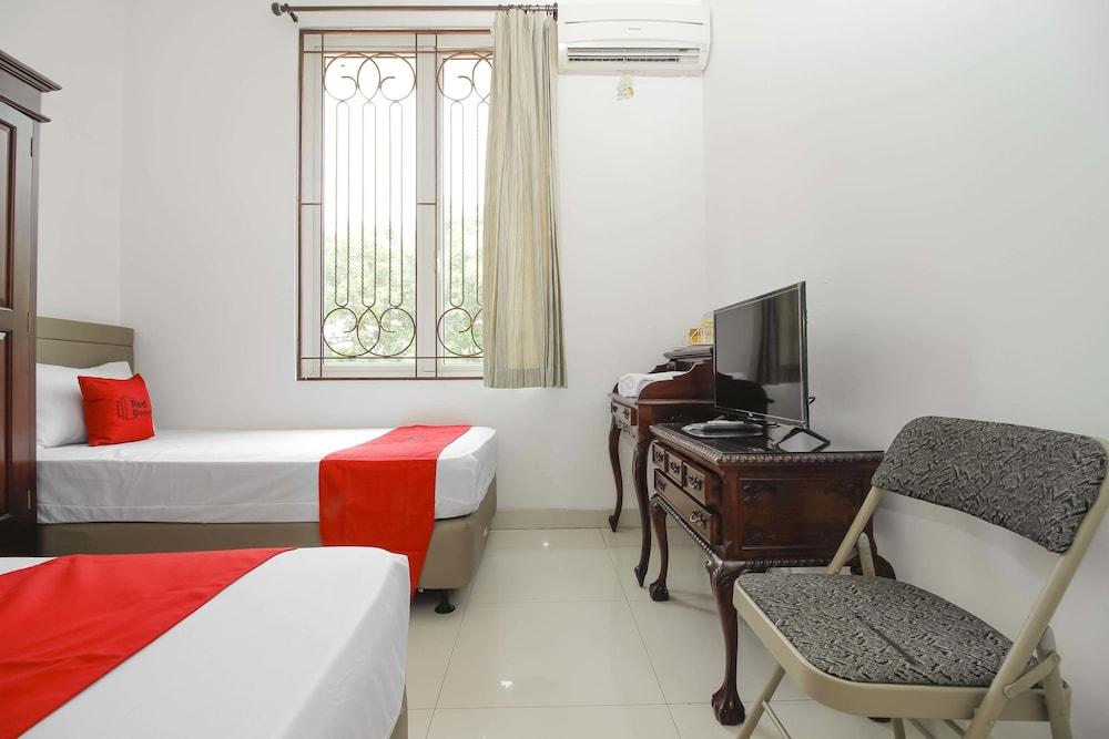 RedDoorz @ Permata Sari Karawaci