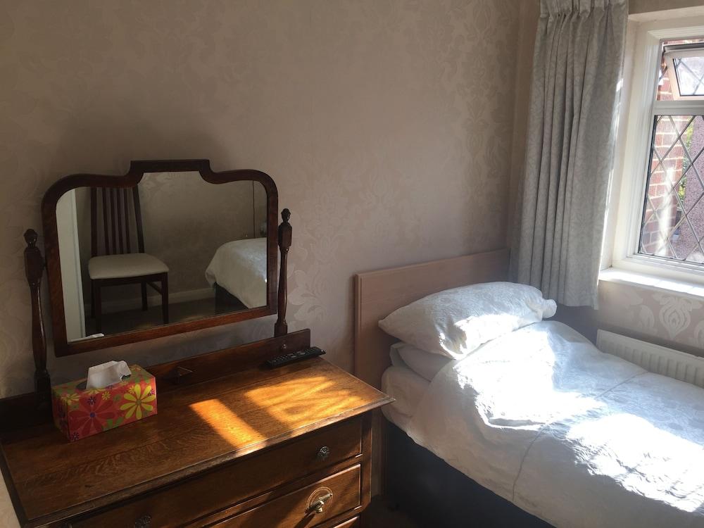 Edgware Bed and Breakfast