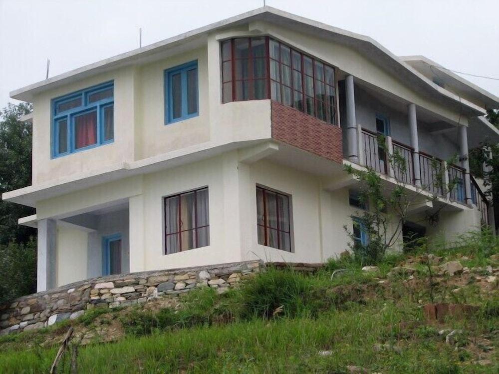 Trishul Orchard Resort