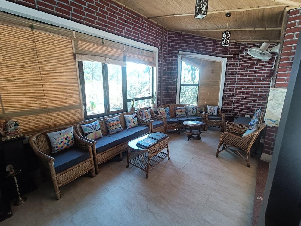 Zone Connect by The Park Lansdowne