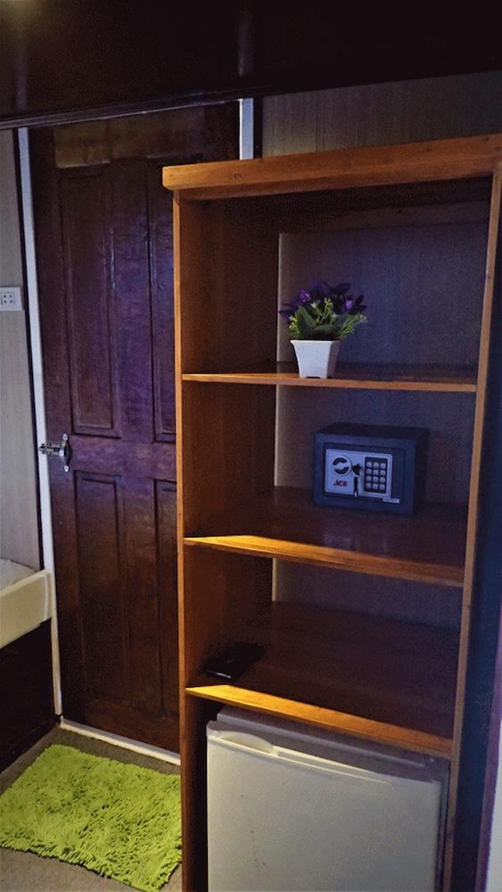 El Nido Ocean Suite Floating Hotel