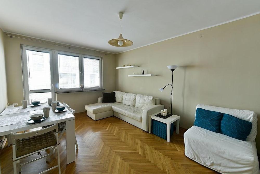 Balticrent  - Plac Grunwaldzki 20