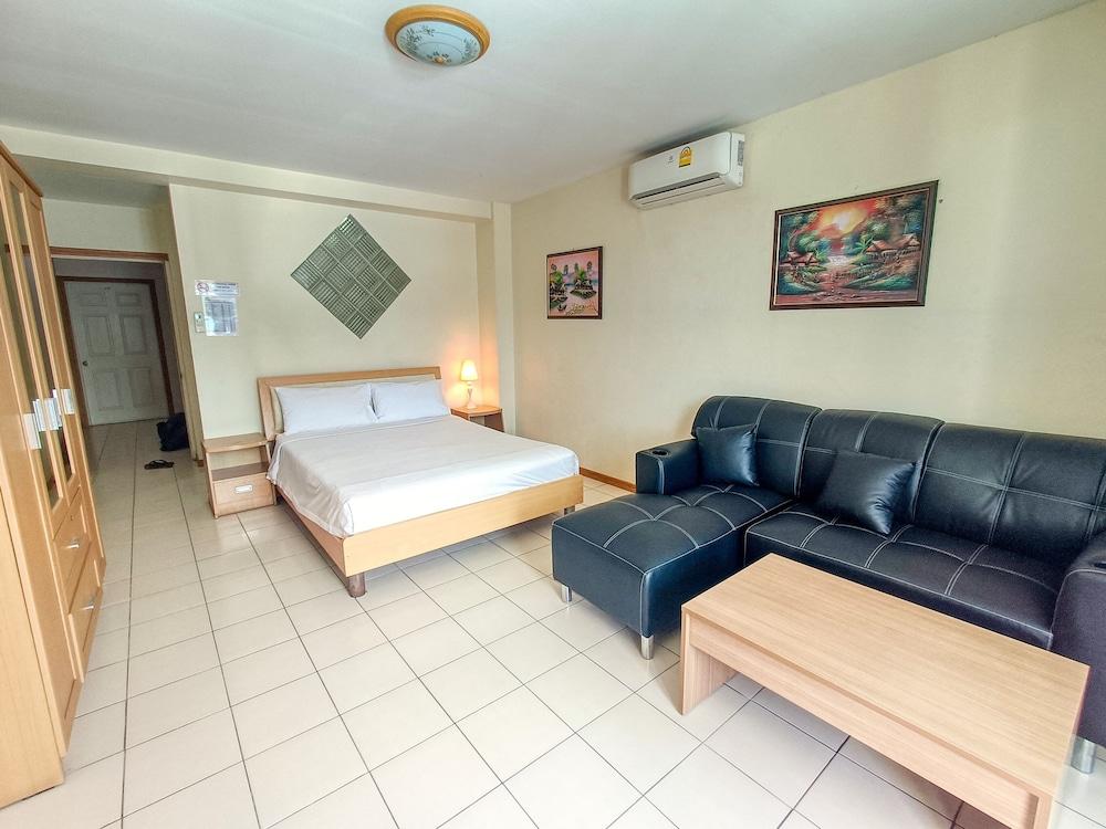 Happy Vikings - Beachfront