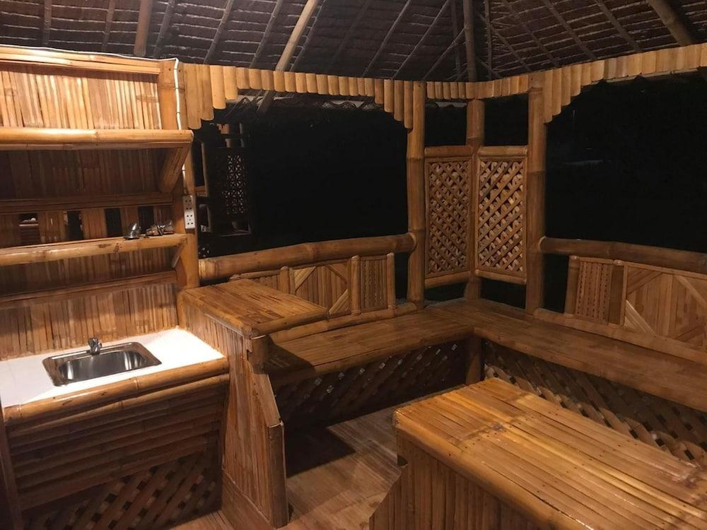 D' Avila's Horizon South