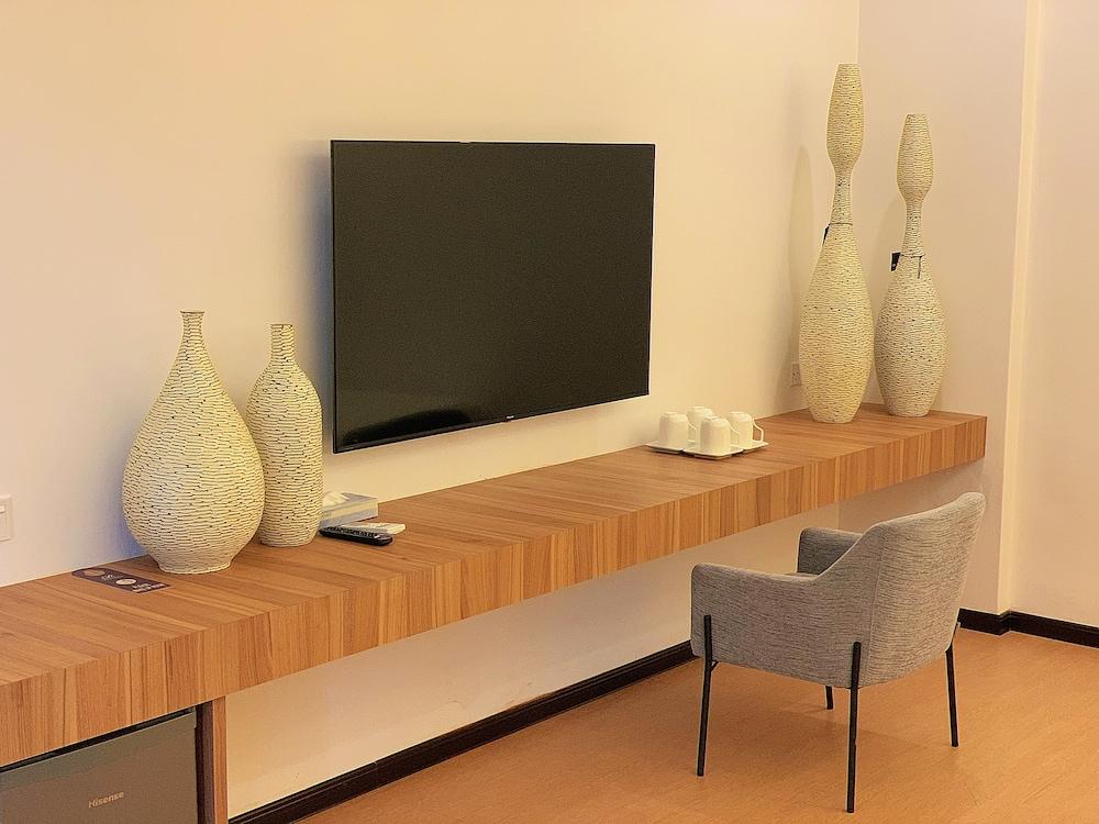 Lot 33 Boutique Hotel