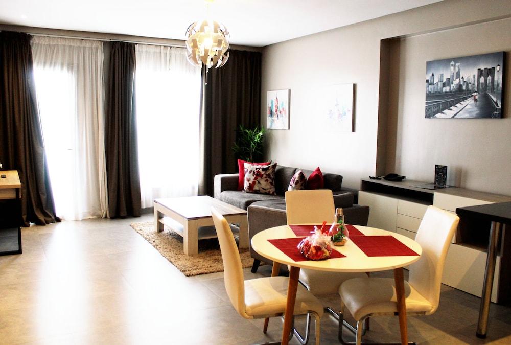 Dayet Ifrah by Rent Inn