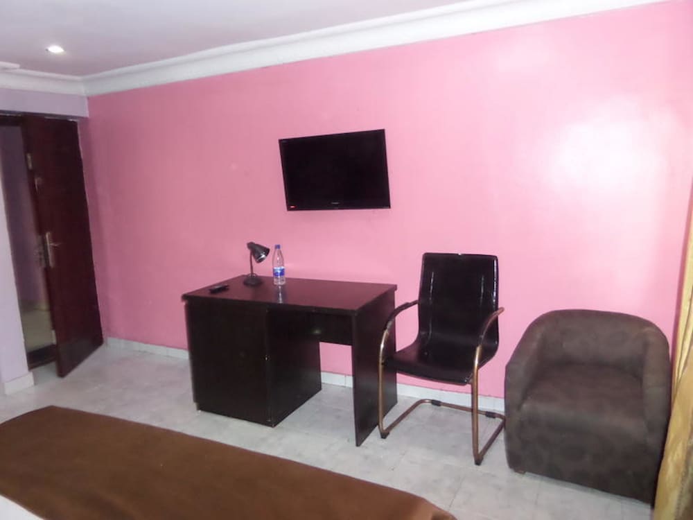 Belfem International Suites