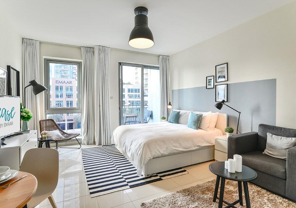 Rainforest Studio - Ease by Emaar