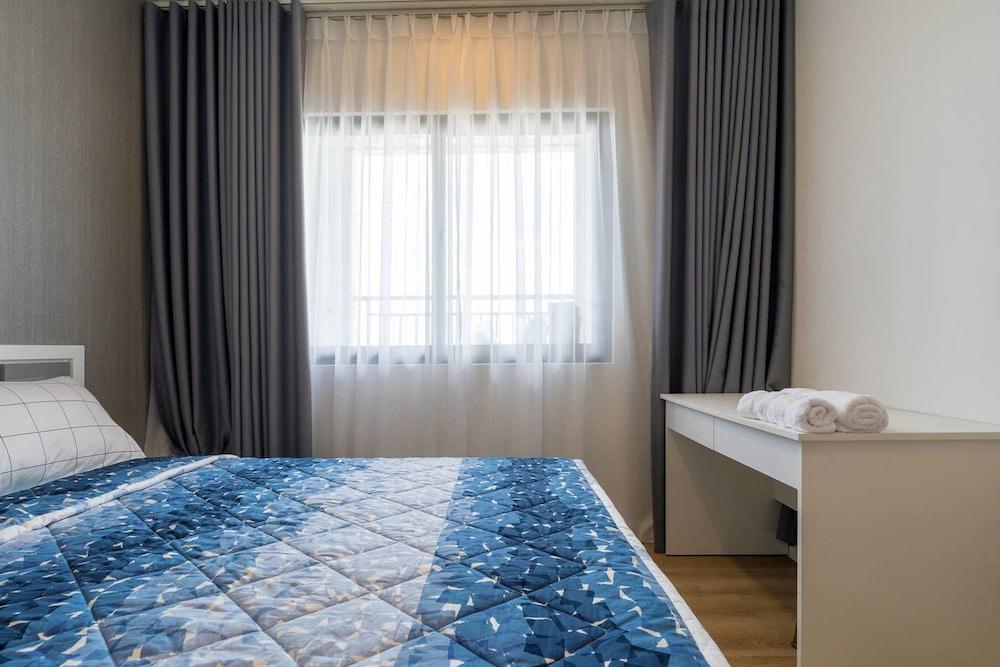 Andy Apartment at Icon 56