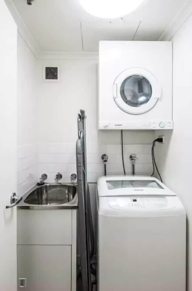 Darling Harbour Resort Style Apartment