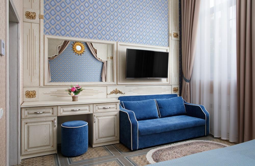 Glavnye Narzanye Vanny