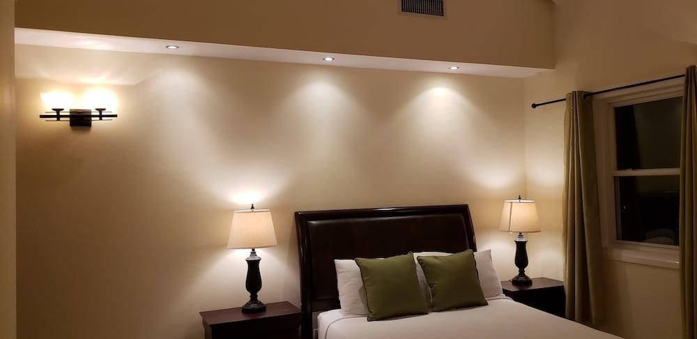 Harbour Lodge at Jolly Harbour