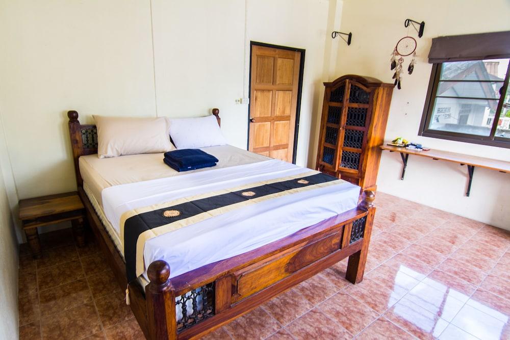 Koh Space - Adults Only