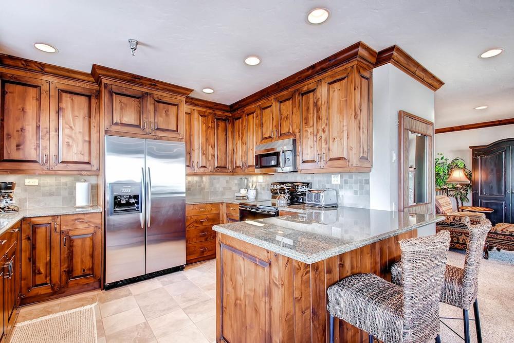 Centennial 2 Bedroom Condo Unit no. 3