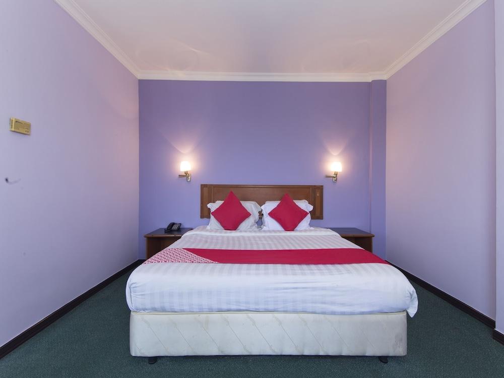 Super OYO 473 Comfort Hotel 2