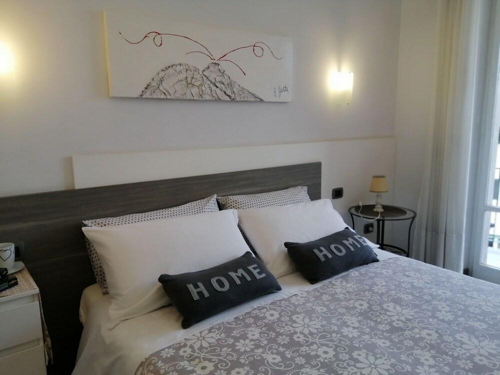 B&B Carolina Napoli-Vomero