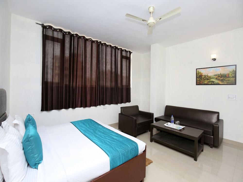 OYO 14832 Hotel Rooftop