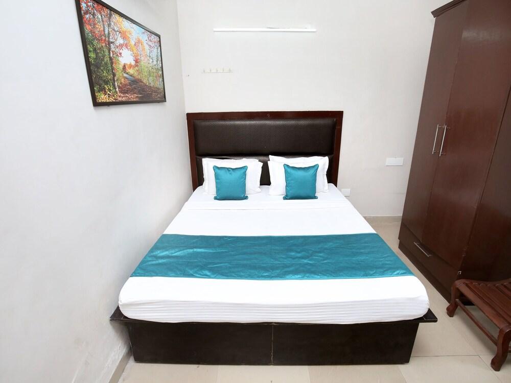 OYO 14832 Hotel Rooftop