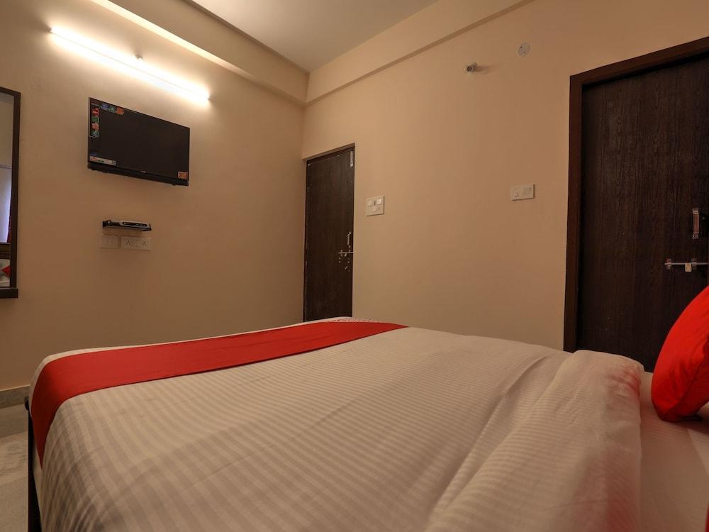 OYO 15168 Sucasa Homes