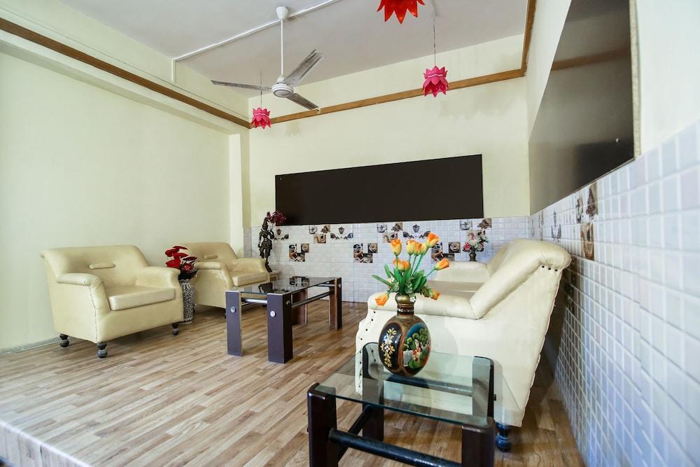 OYO 16169 Sahdev Guest House