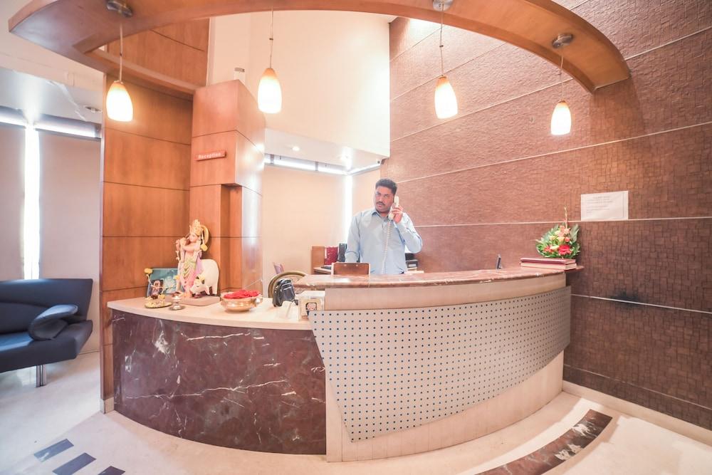 OYO 17108 Krishna Presidency