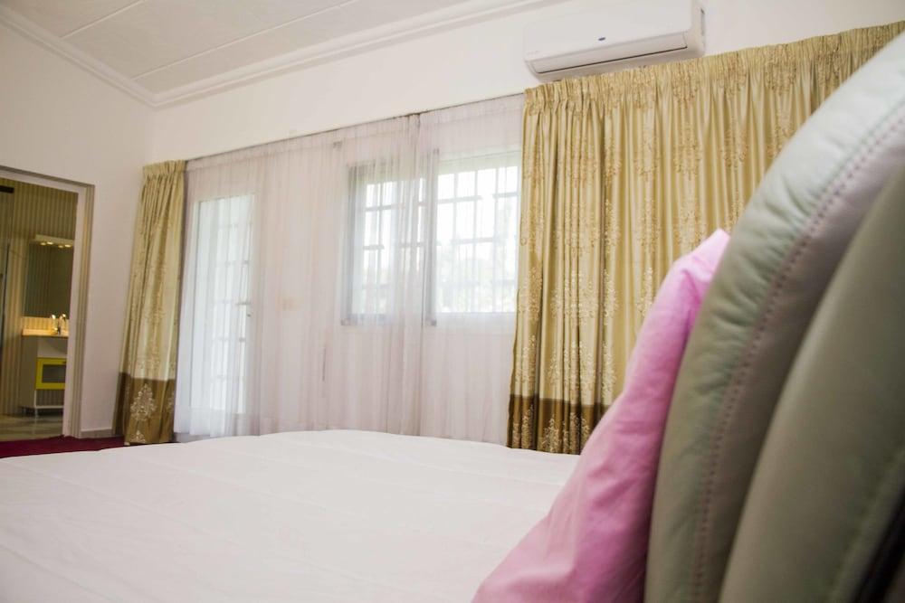 Residence White River 2