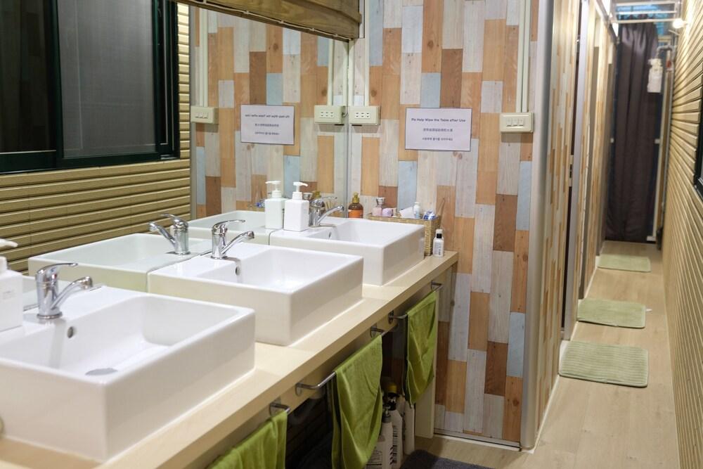First Hostel Taipei
