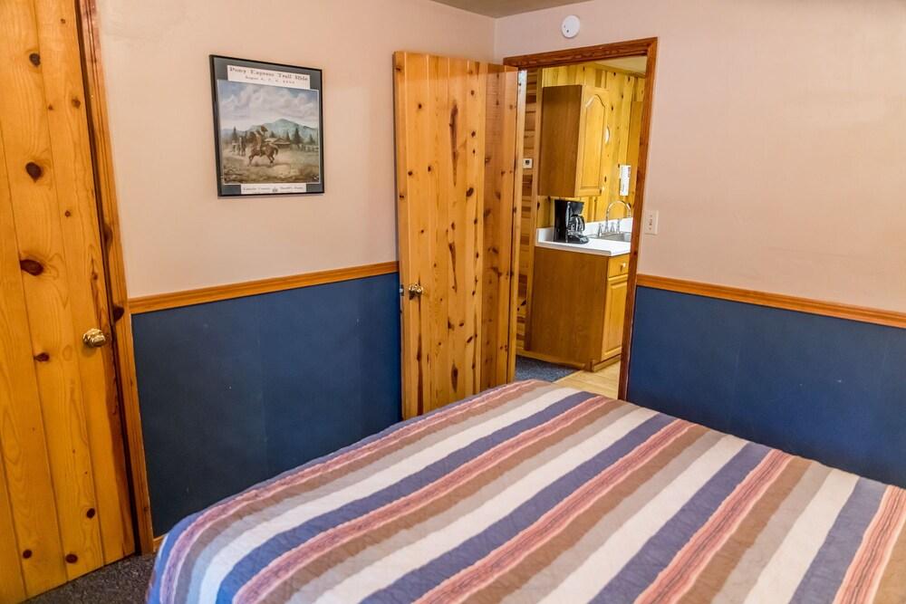 Ruidoso Lodge Cabins