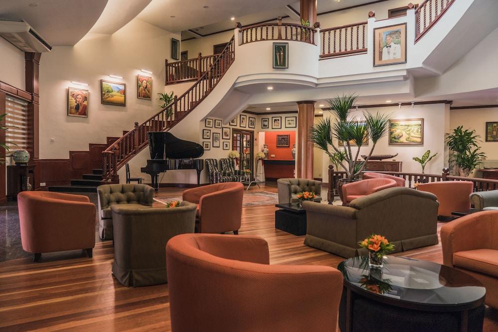 Shah's Village Hotel