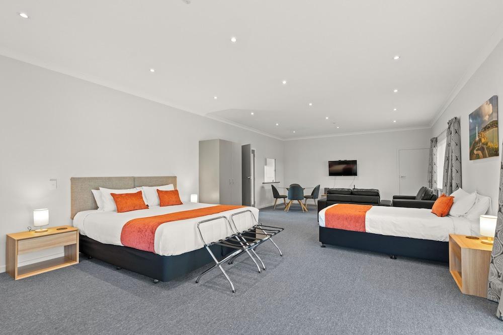 ASURE Oak Estate Motor Lodge